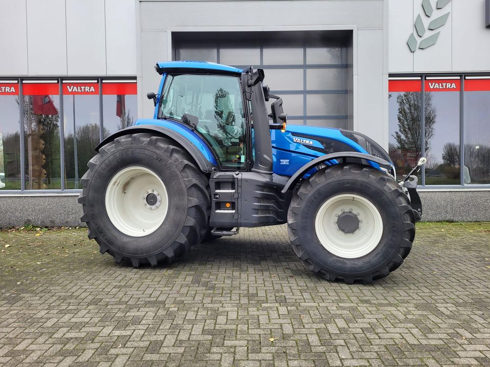  Recent afgeleverd deze Valtra T175